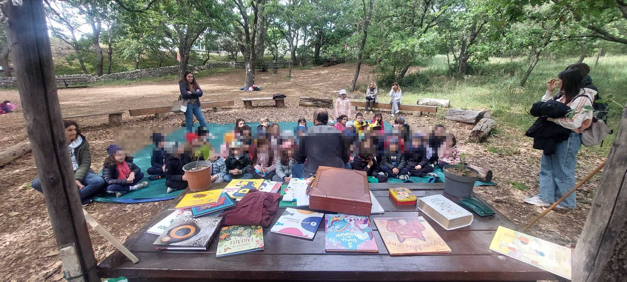 Bambini nel bosco